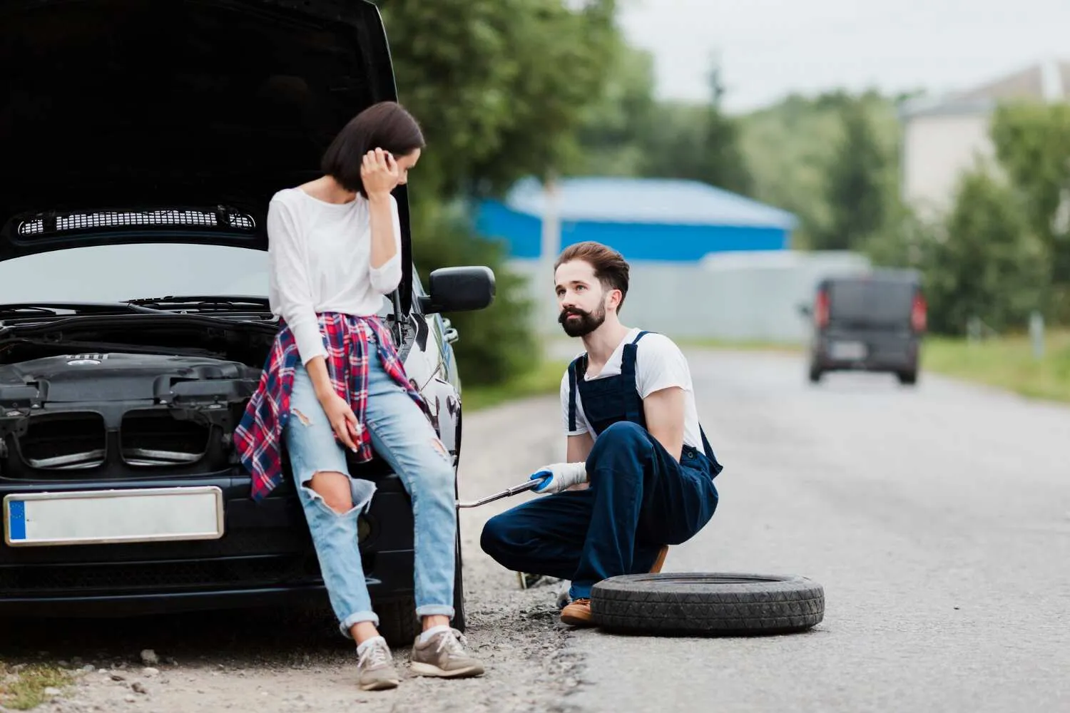 Our mechanic giving brake repair service in Kuwait roadside.